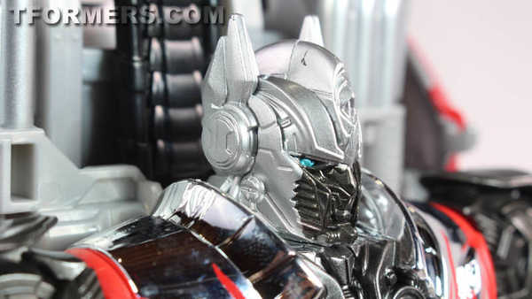 Silver Knight Optimus Prime Target Exclusive Leader Class Transformers 4 Age Of Extinction Movie Toy  (16 of 38)